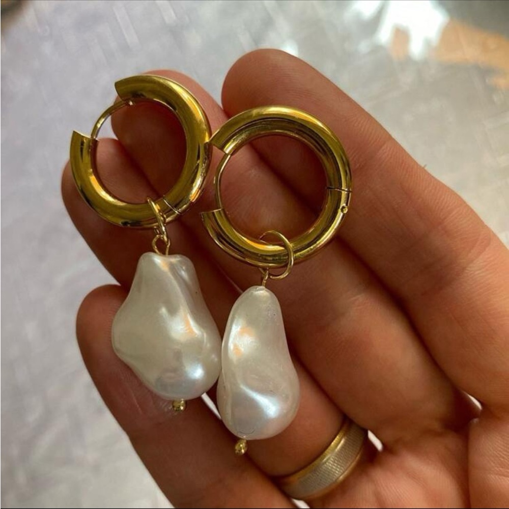 14K GOLD Plated Stainless Steel pearl huggie earrings